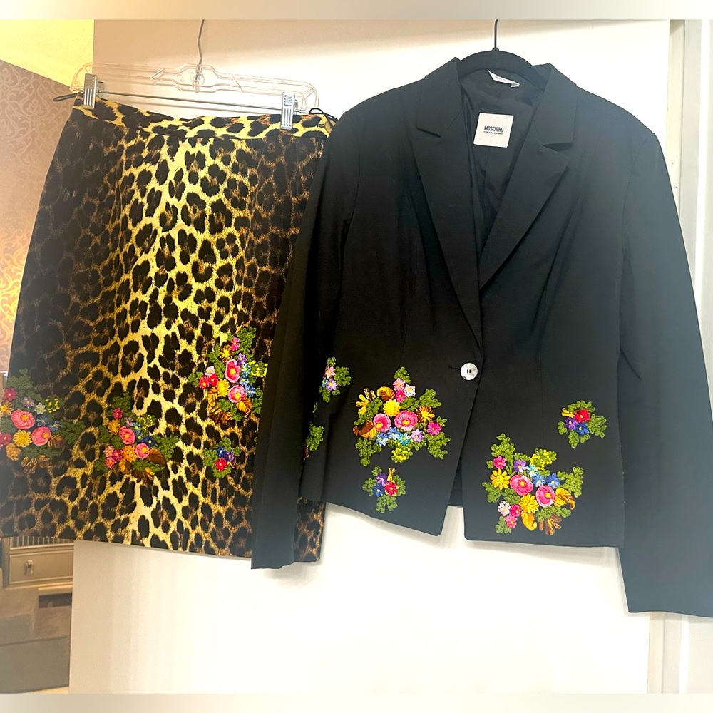 Moschino 2 piece suit jacket and skirt